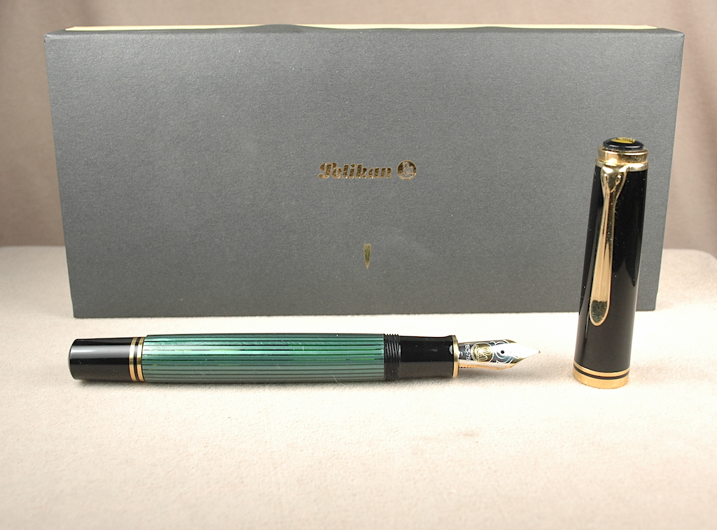 Pre-Owned Pens: 6056: Pelikan: Souveran M800